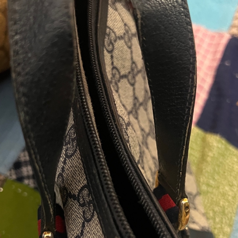 Gucci Beige and Black Monogram Handbag - Picture 2 of 5